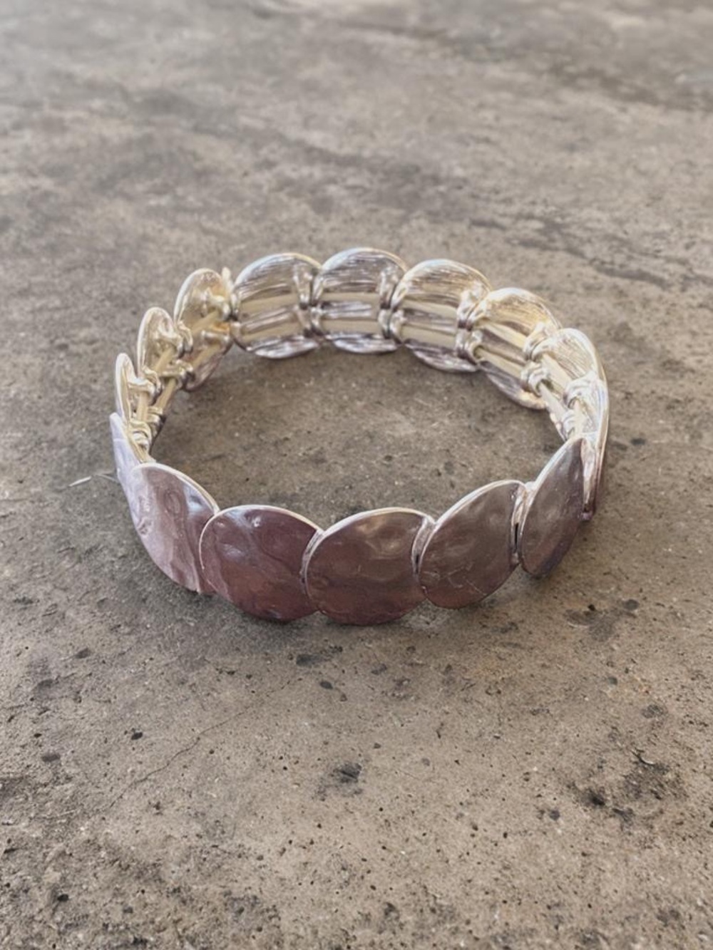 Silver Disc Stretch Bracelet fix up to 8” inches - Picture 7 of 7